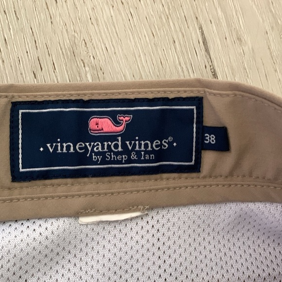 Vineyard Vines Club Performance Mens Khaki Breaker Shorts Size 38‎ - Picture 7 of 9